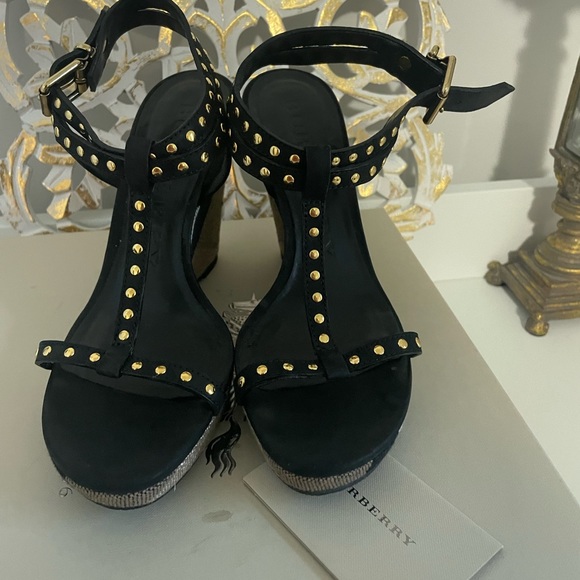 Brand new Burberry wedge with metallic studs - Picture 2 of 9